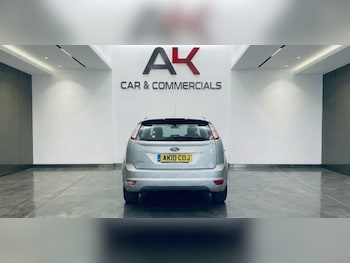 Used Ford Focus 2010 for sale - 78468613: Photo