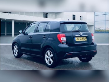 Used Toyota Urbancruiser 2010 for sale - 76604869: Photo