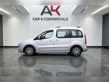 Used Peugeot Partner Tepee 2010 for sale - 79186718: Photo