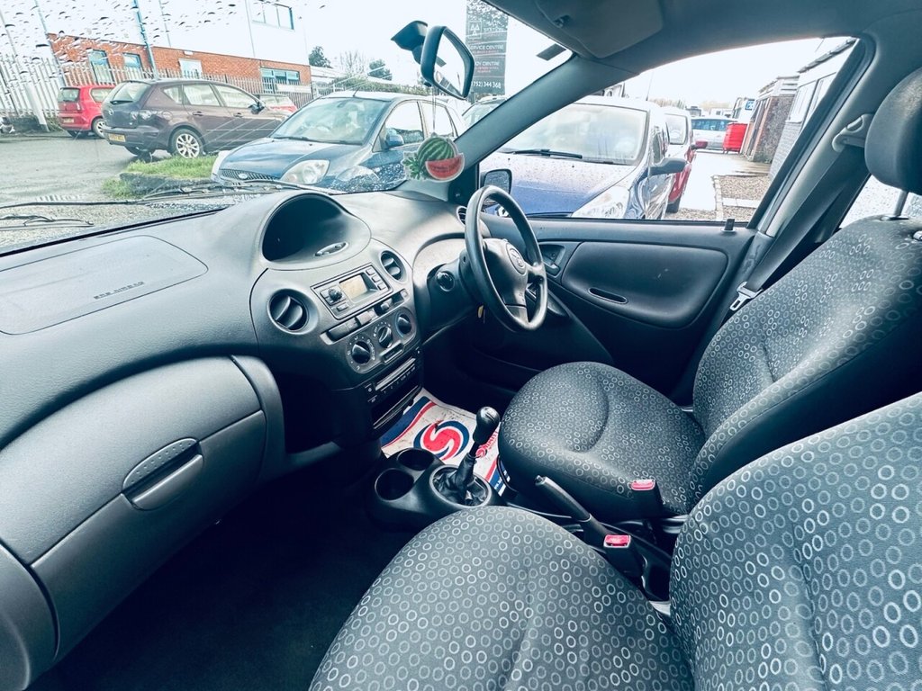 Used Toyota Yaris 2005 for sale - 77572183: Photo 8