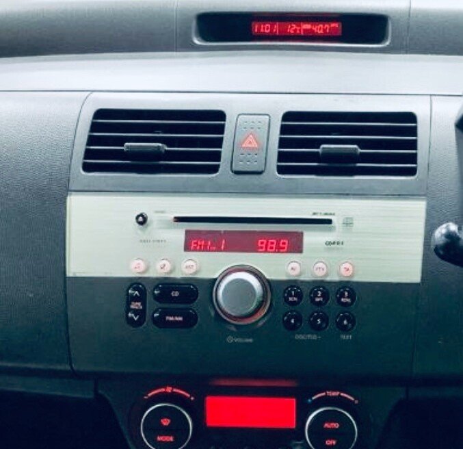 Used Suzuki Swift 2009 for sale - 76604734: Photo 7