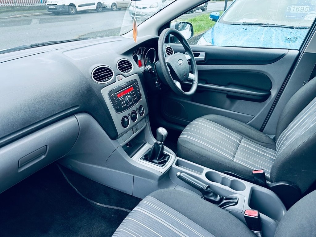 Used Ford Focus 2010 for sale - 76820692: Photo 10