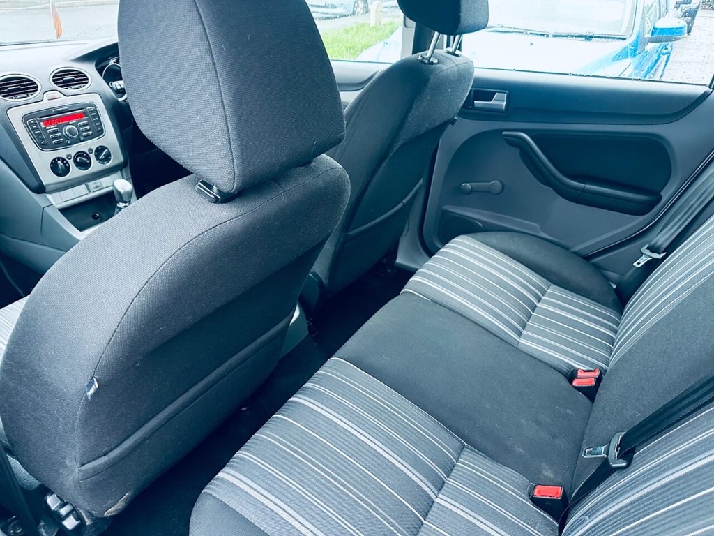 Used Ford Focus 2010 for sale - 76820692: Photo 8