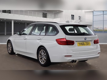 Used BMW 3 Series 2016 for sale - 79105409: Photo