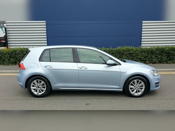 Used Volkswagen Golf 2015 for sale - 75407847: Photo