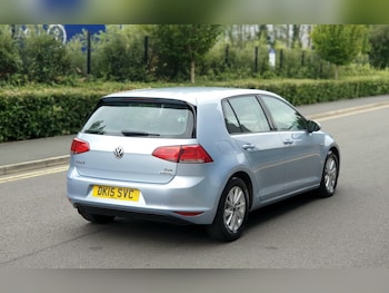 Used Volkswagen Golf 2015 for sale - 75407847: Photo