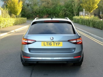 Used Skoda Superb 2016 for sale - 75761070: Photo