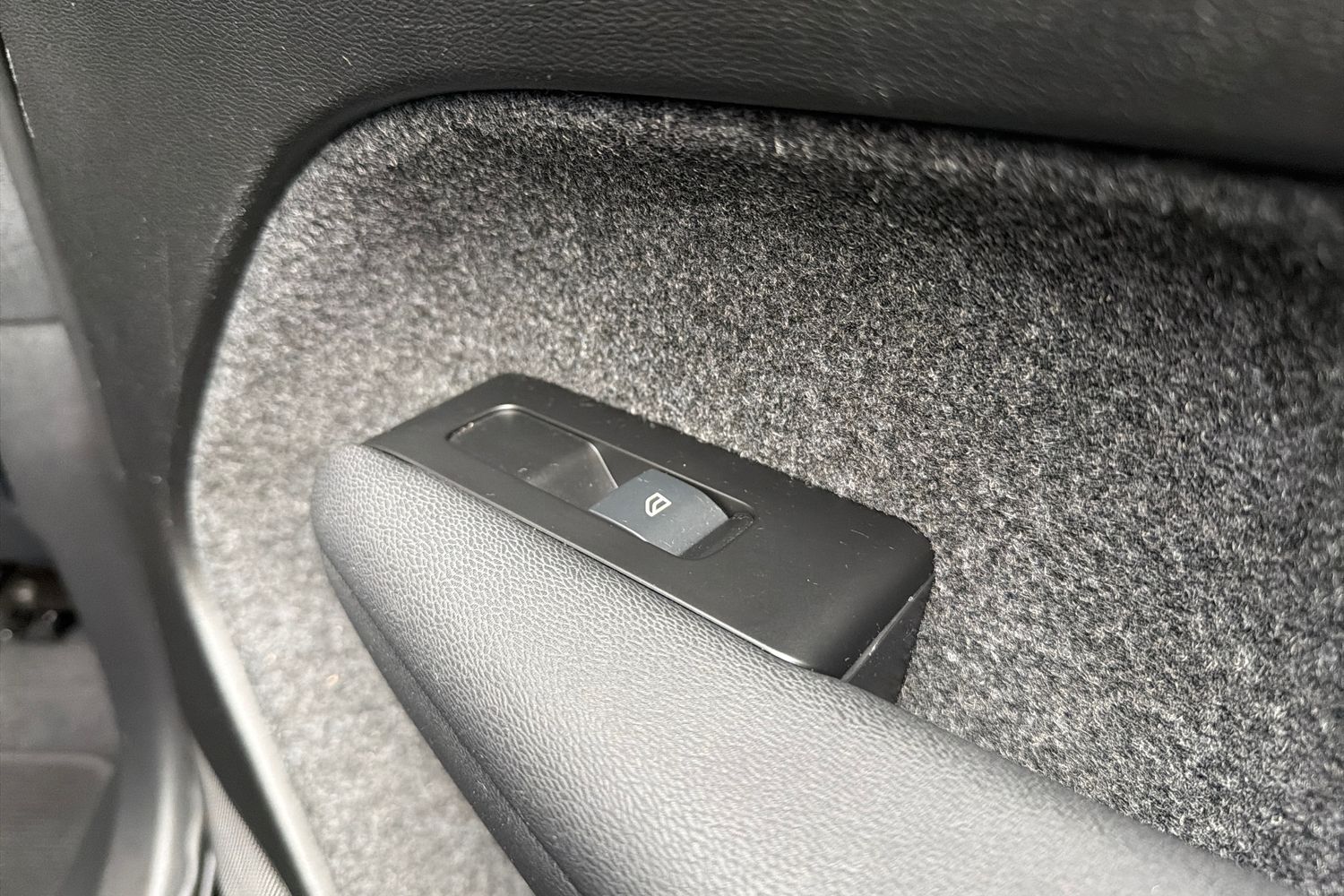 Used Volvo XC40 2022 for sale - 76355035: Photo 31