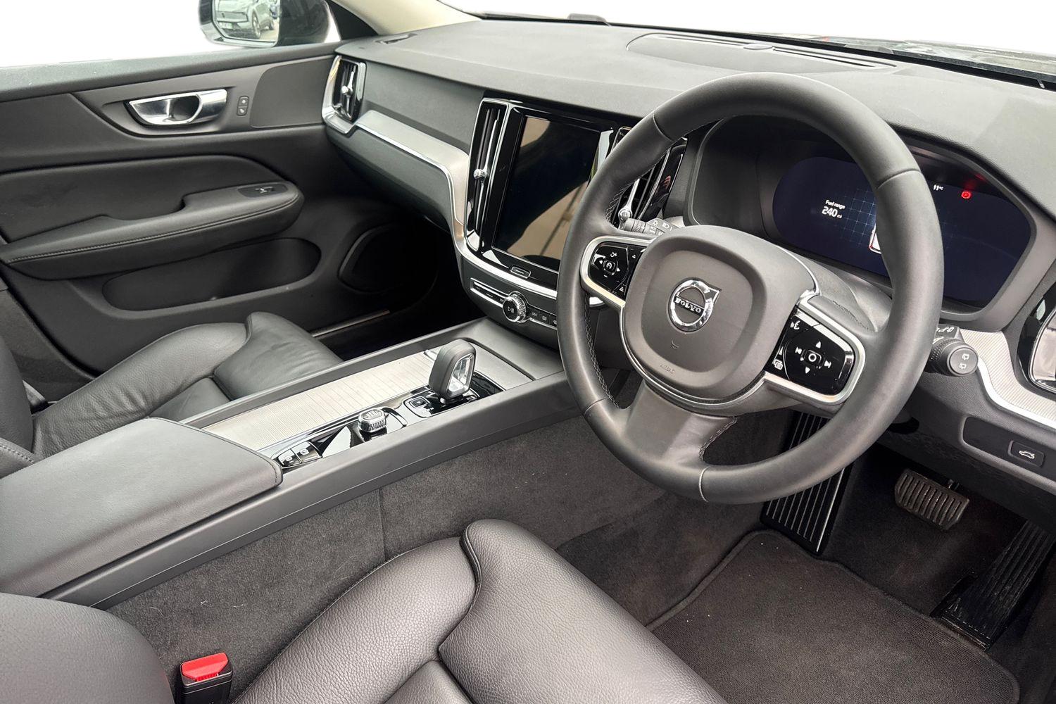 Used Volvo V60 2025 for sale - 77225079: Photo 10