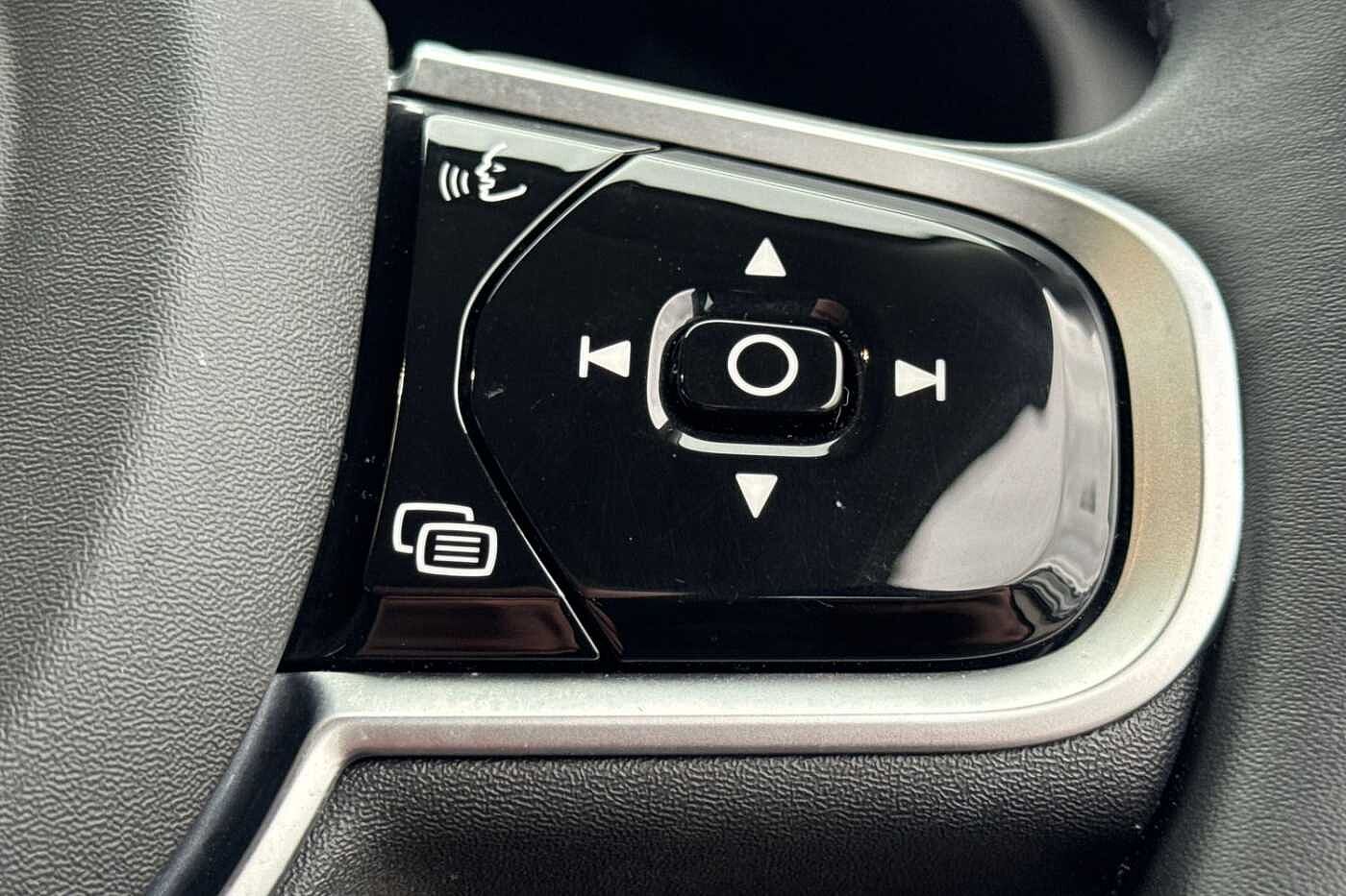 Used Volvo V60 2025 for sale - 77225079: Photo 12