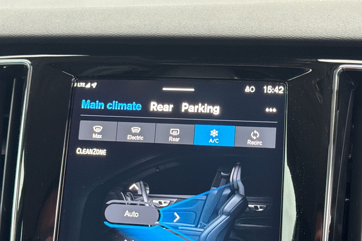 Used Volvo V60 2025 for sale - 77225079: Photo 26