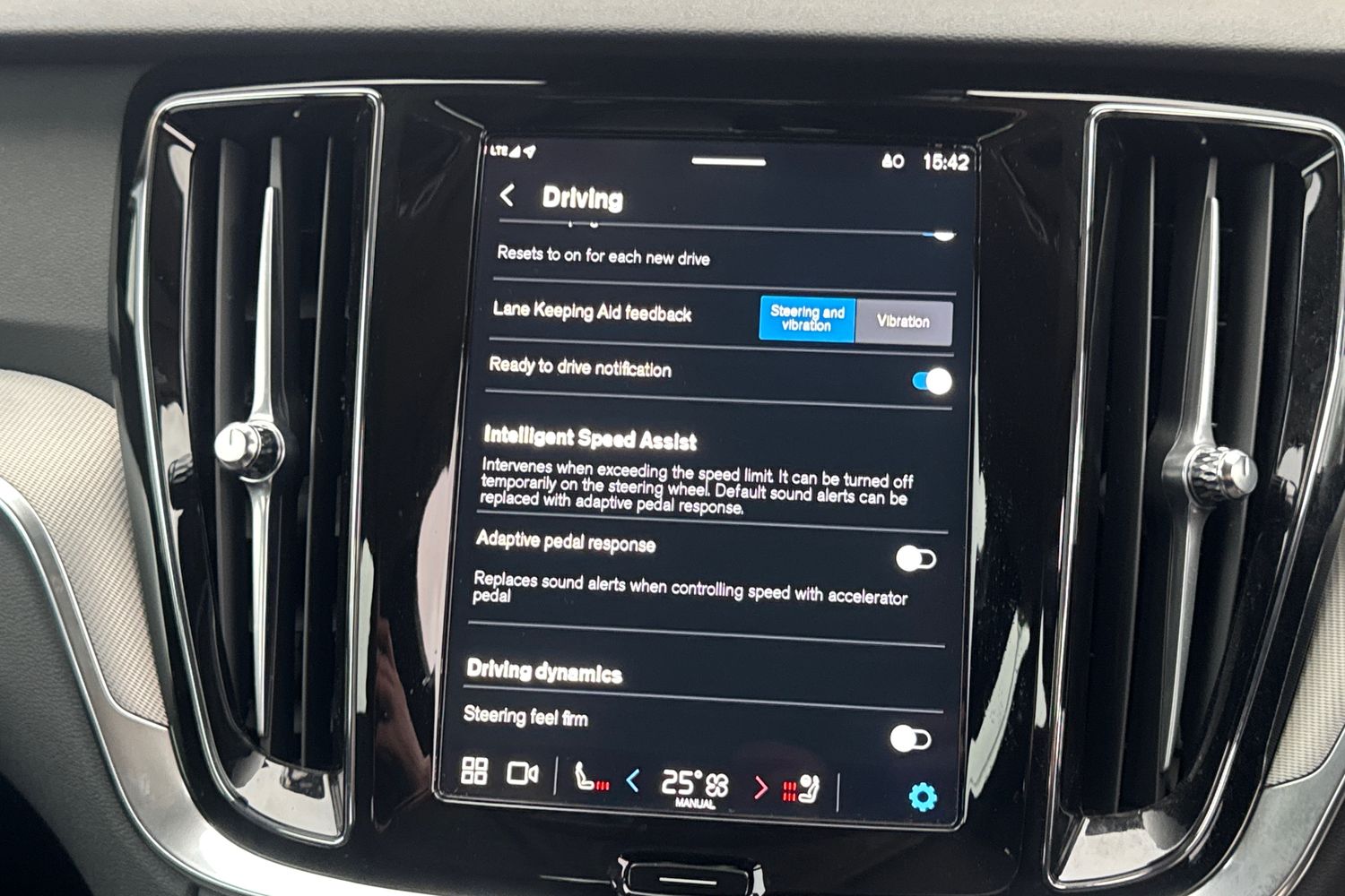 Used Volvo V60 2025 for sale - 77225079: Photo 28