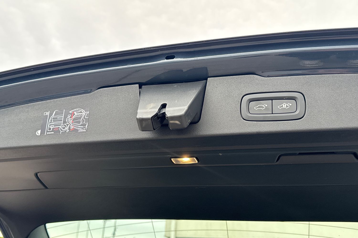 Used Volvo V60 2025 for sale - 77225079: Photo 38