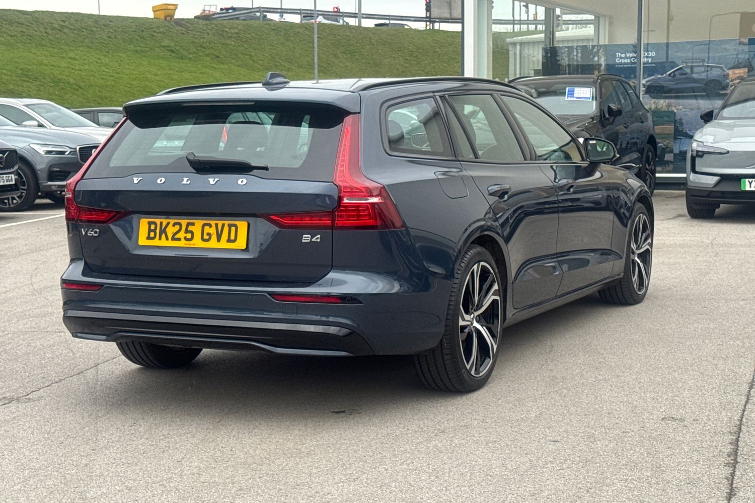 Used Volvo V60 2025 for sale - 77225079: Photo 40