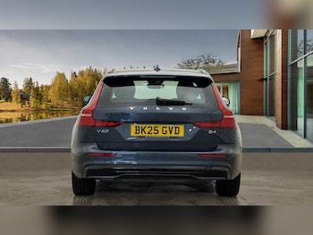Used Volvo V60 2025 for sale - 77225079: Photo