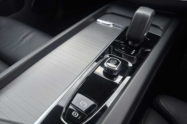 Used Volvo XC60 2022 for sale - 75829008: Photo 13