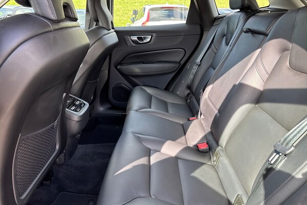 Used Volvo XC60 2022 for sale - 75829008: Photo 17