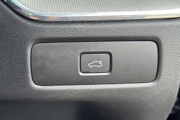 Used Volvo XC60 2022 for sale - 75829008: Photo 31