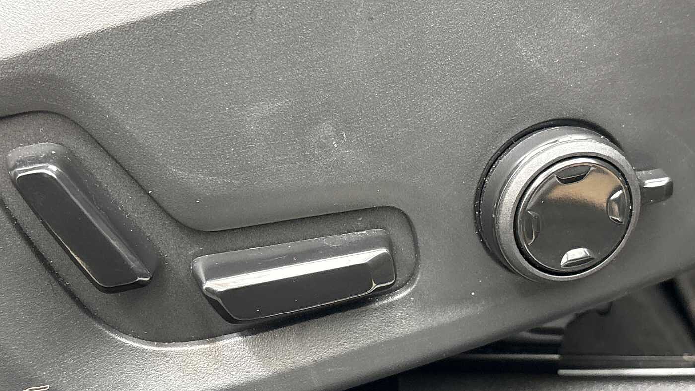 Used Volvo XC60 2025 for sale - 77702718: Photo 28