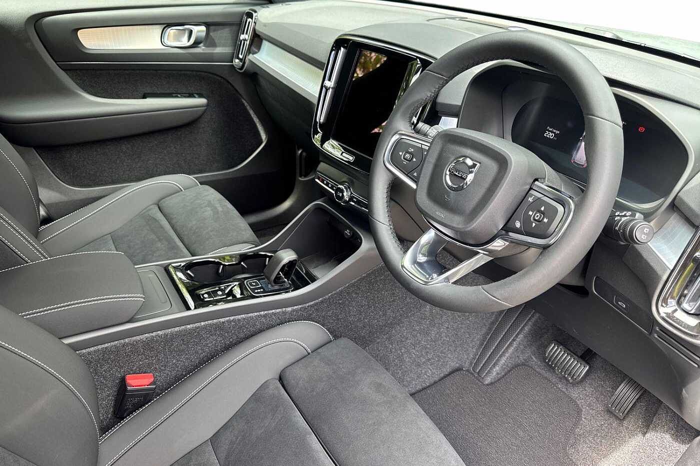 Used Volvo XC40 2025 for sale - 76221840: Photo 10