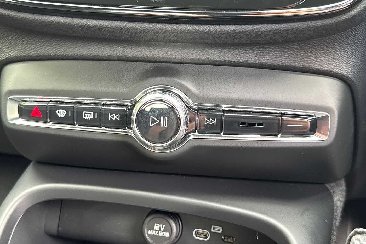 Used Volvo XC40 2025 for sale - 76221840: Photo 14