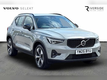 2025 - Plus, B3 Mild hybrid, Petrol, Dark 5-Door