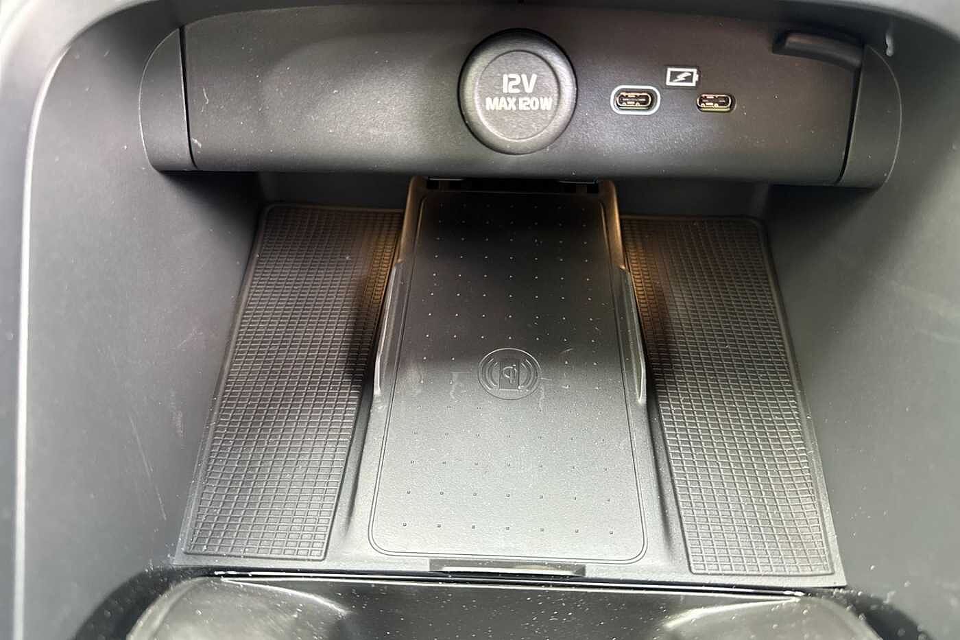 Used Volvo XC40 2025 for sale - 76221840: Photo 25