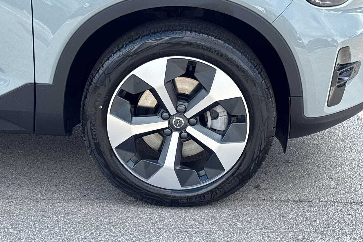 Used Volvo XC40 2025 for sale - 76221840: Photo 5