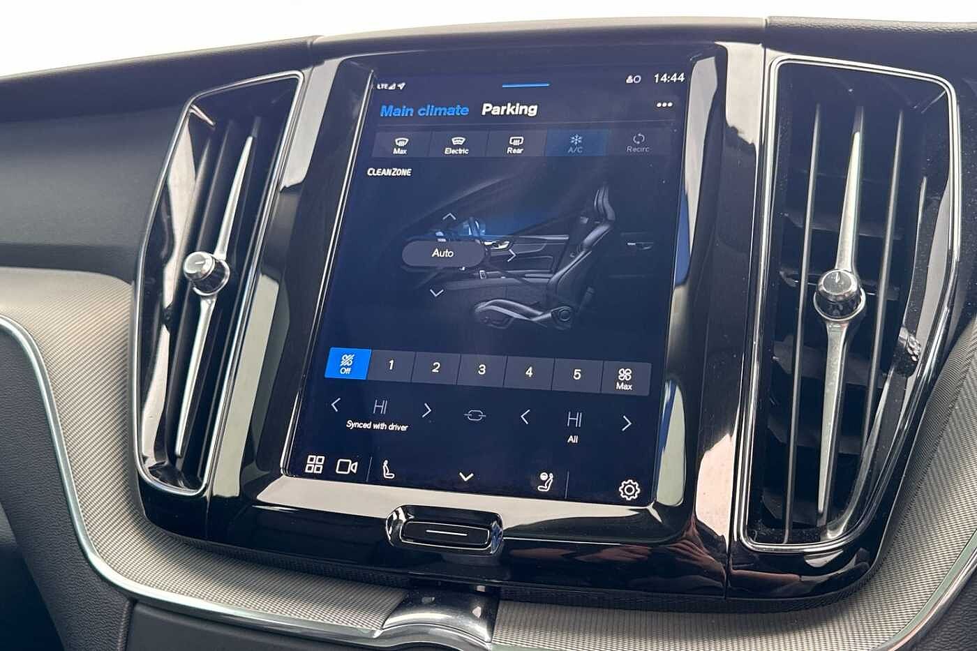 Used Volvo XC60 2024 for sale - 76172306: Photo 22