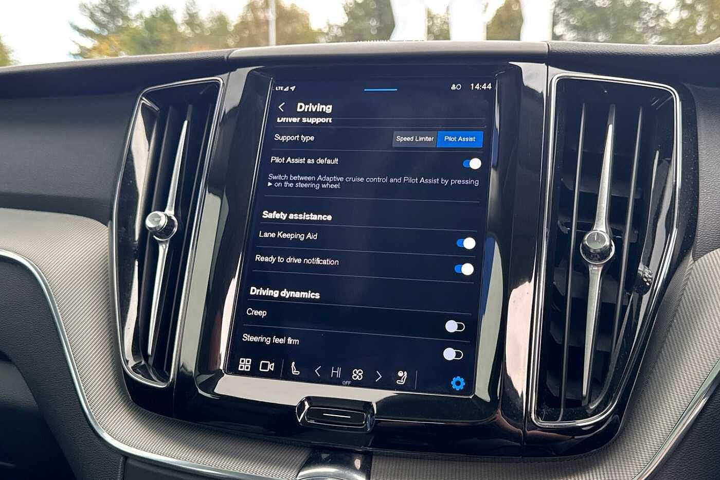 Used Volvo XC60 2024 for sale - 76172306: Photo 25