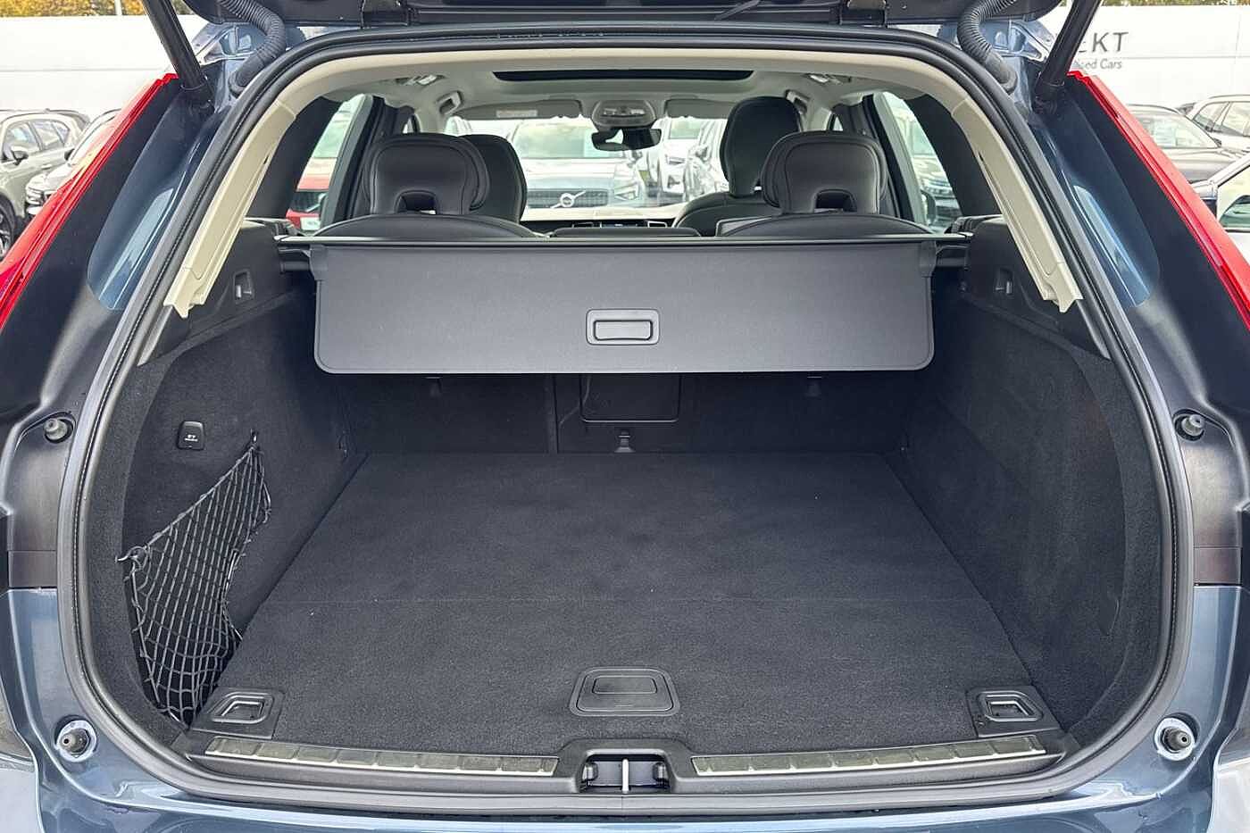 Used Volvo XC60 2024 for sale - 76172306: Photo 8