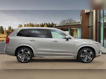 Used Volvo XC90 2024 for sale - 76221809: Photo 2