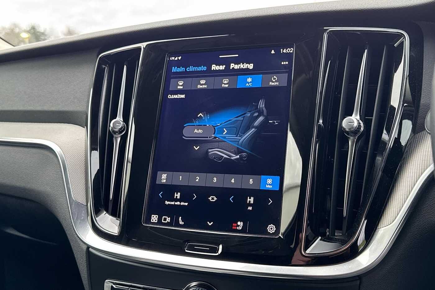 Used Volvo V60 2022 for sale - 76709505: Photo 25