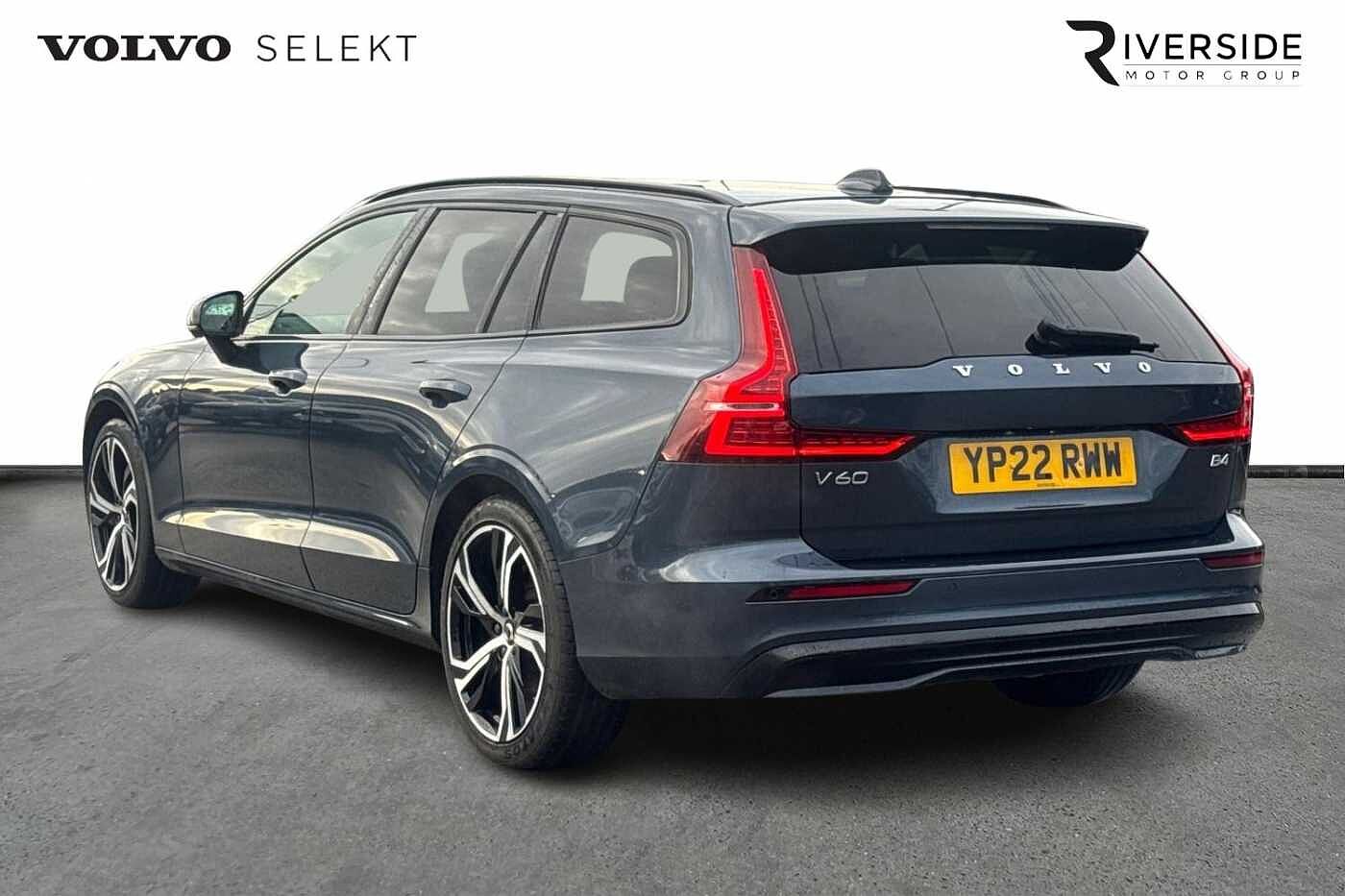 Used Volvo V60 2022 for sale - 76709505: Photo 4