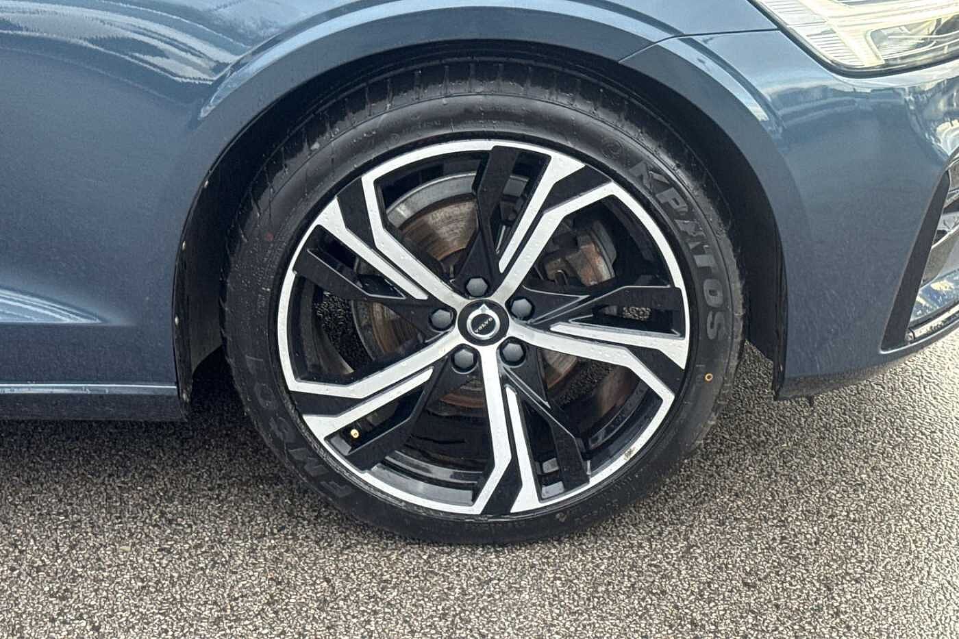 Used Volvo V60 2022 for sale - 76709505: Photo 6