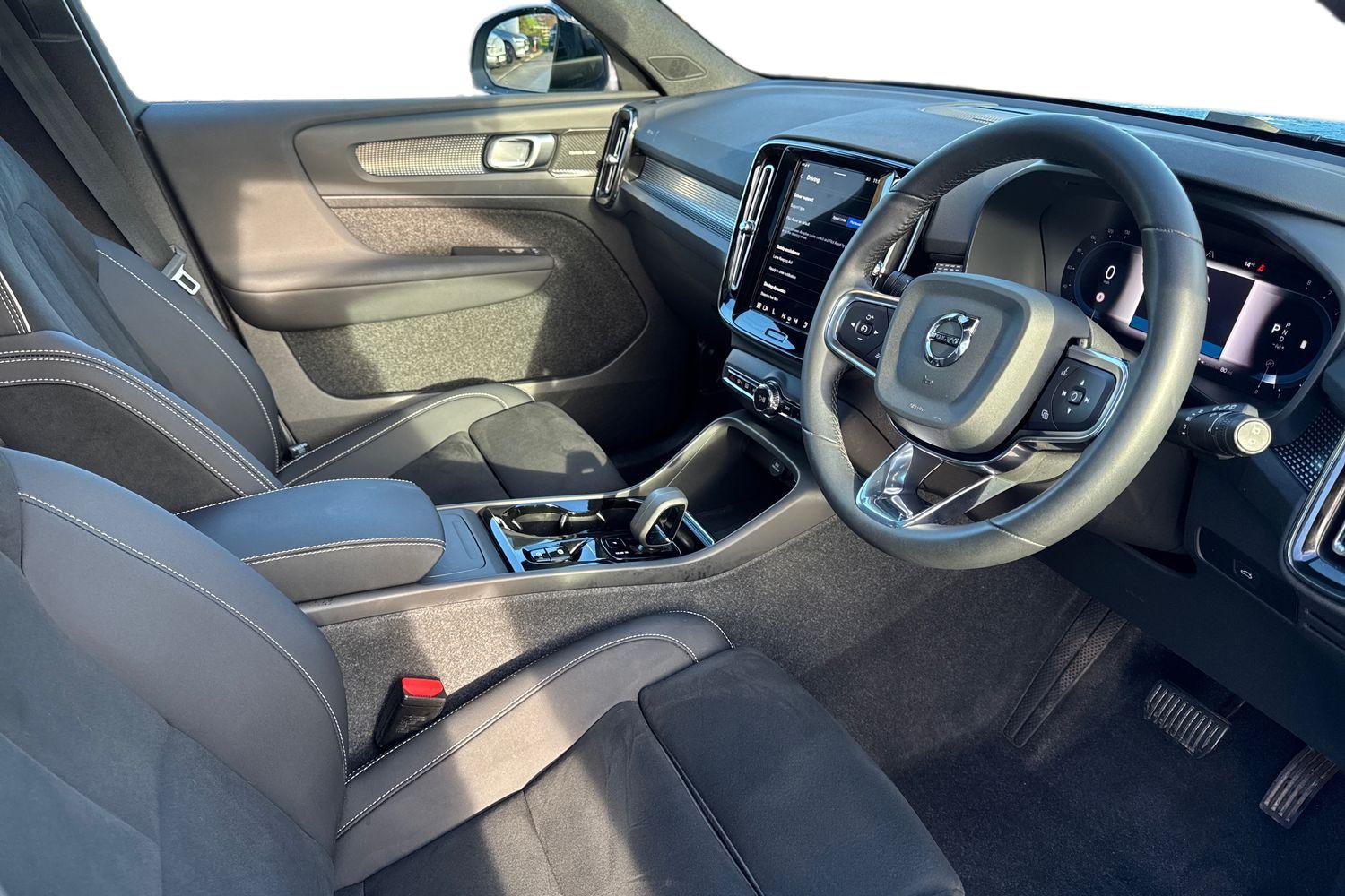 Used Volvo XC40 2023 for sale - 76415059: Photo 10