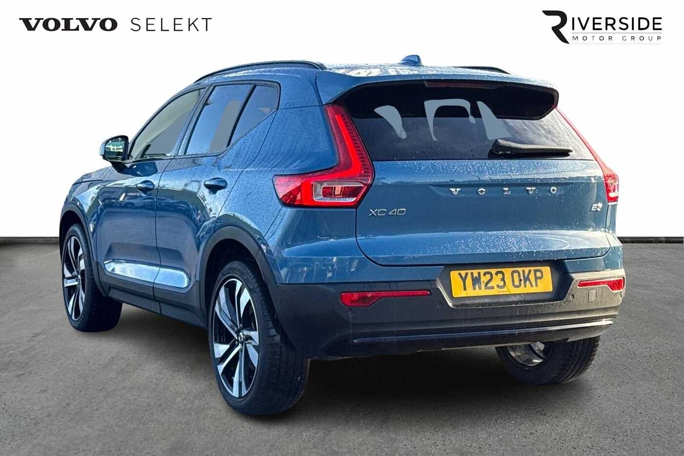 Used Volvo XC40 2023 for sale - 76415059: Photo 3