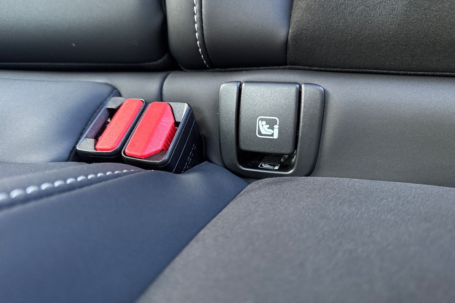 Used Volvo XC40 2023 for sale - 76415059: Photo 37