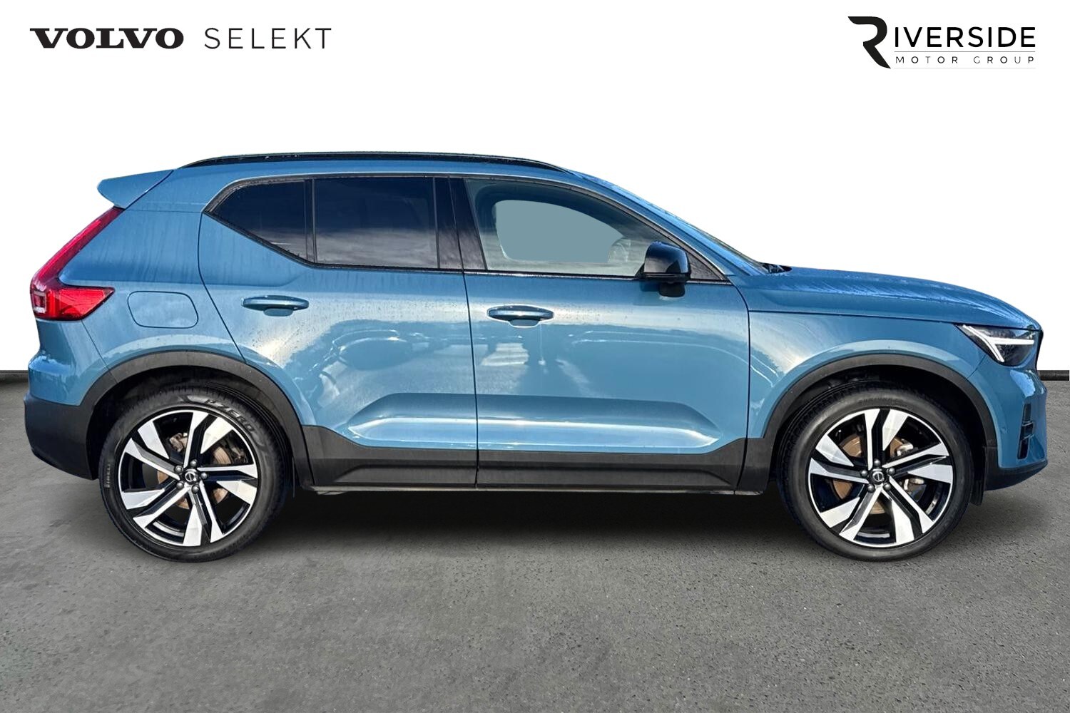 Used Volvo XC40 2023 for sale - 76415059: Photo 4