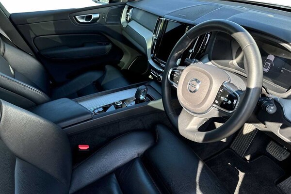 Used Volvo XC60 2023 for sale - 75467522: Photo 10