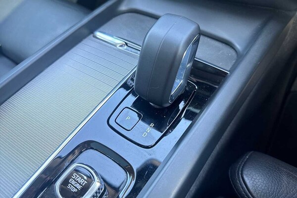 Used Volvo XC60 2023 for sale - 75467522: Photo 13