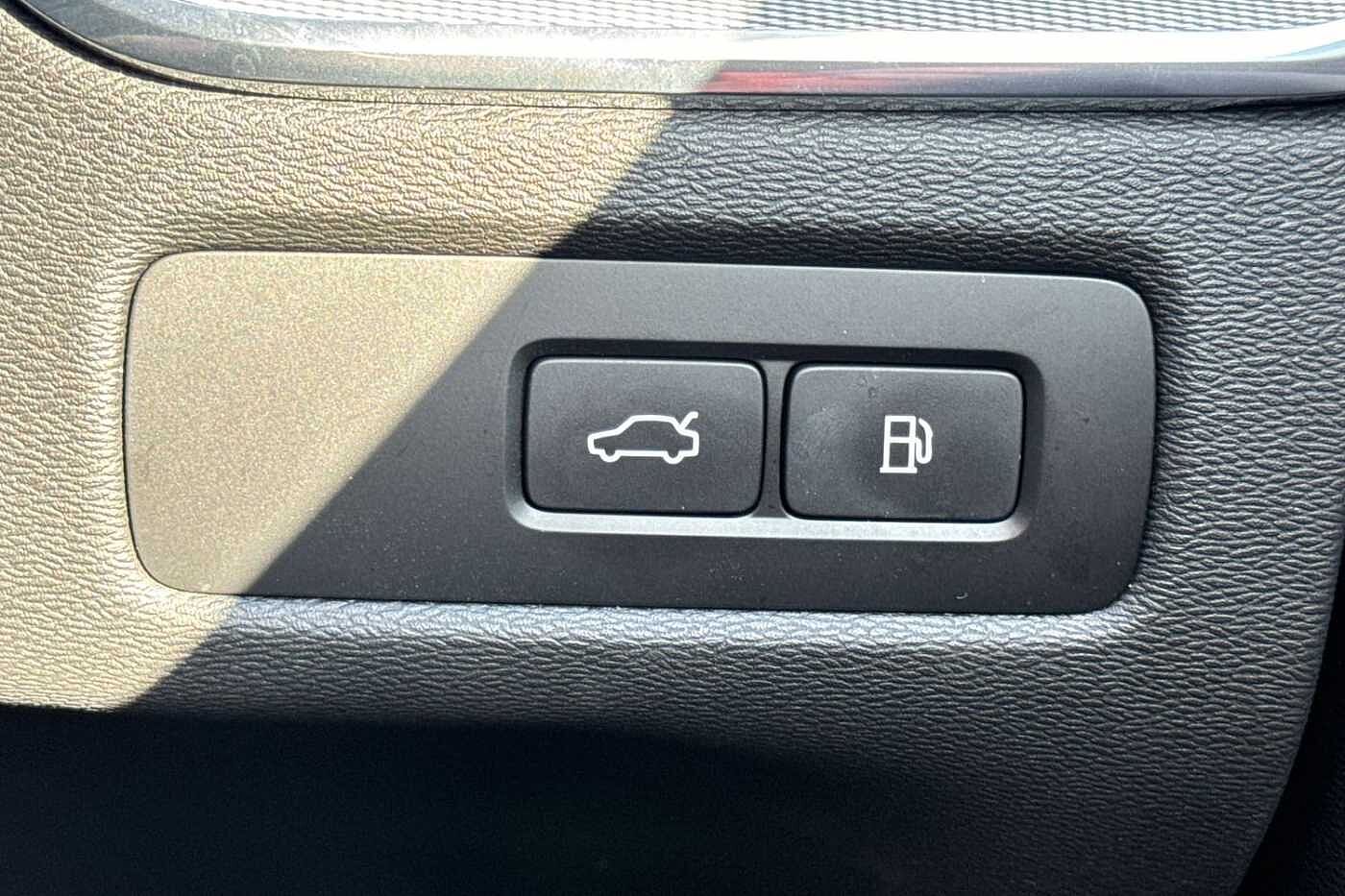 Vehicle 33