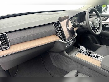 Used Volvo XC90 2025 for sale - 76738104: Photo