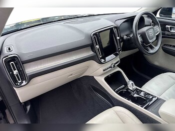 Used Volvo XC40 2022 for sale - 75467388: Photo