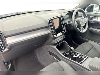 Used Volvo XC40 2025 for sale - 78512966: Photo