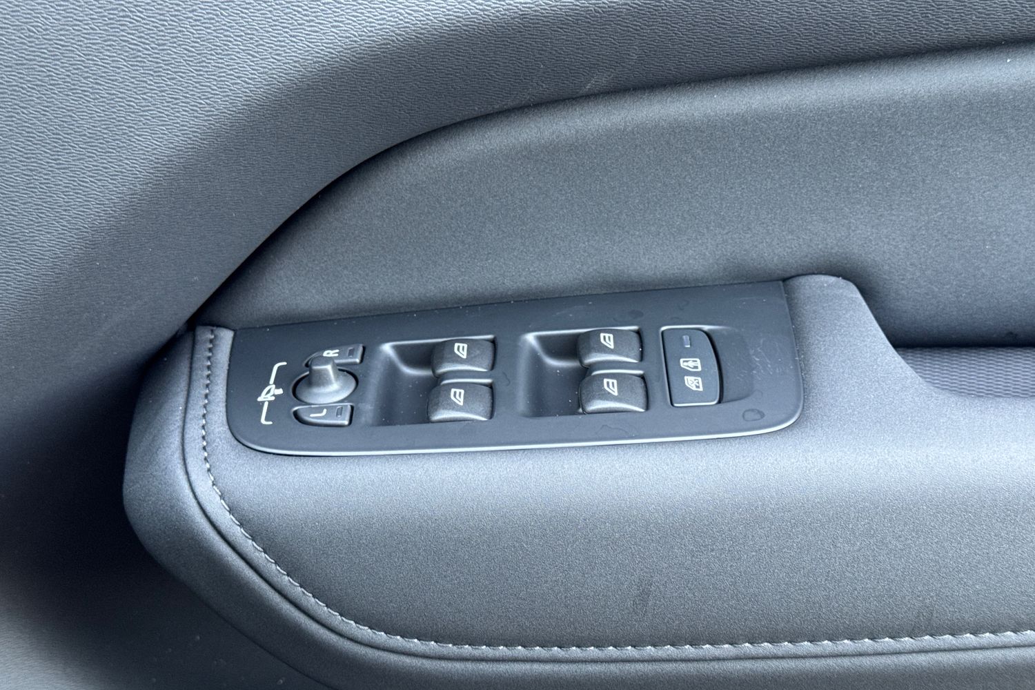 Used Volvo XC60 2026 for sale - 77532073: Photo 33