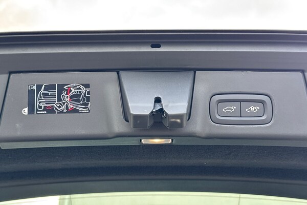 Used Volvo V90 2025 for sale - 75501836: Photo 38