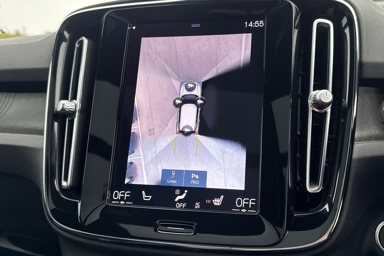 Used Volvo XC40 2023 for sale - 76302457: Photo 16