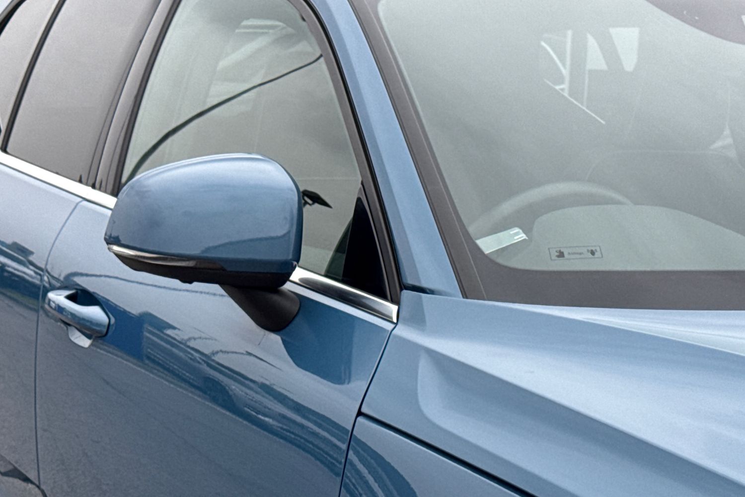 Used Volvo XC40 2023 for sale - 76302457: Photo 19