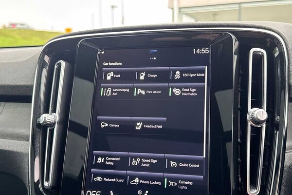 Used Volvo XC40 2023 for sale - 76302457: Photo 24